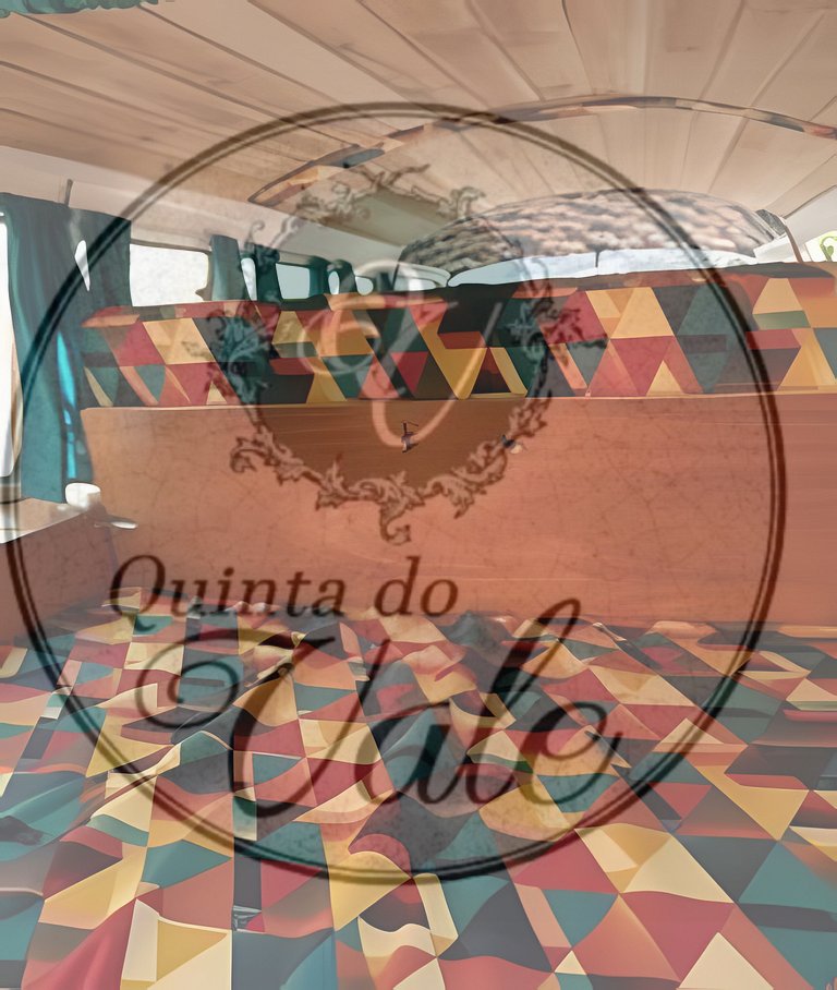 Kombi home: Lago, cachoeira, escorrega e piscina
