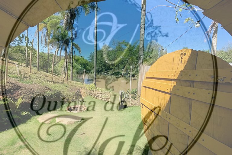 Casa dos Hobbits, Lago, Piscina