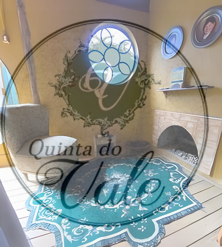 Casa dos Hobbits, Lago, Piscina
