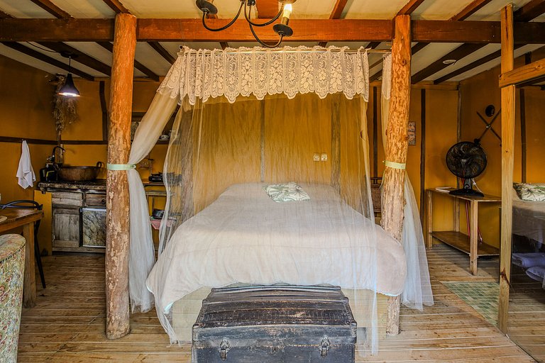 Quinta do Vale - Casa dos Hobbits: Lago, cascata, fogo de ch