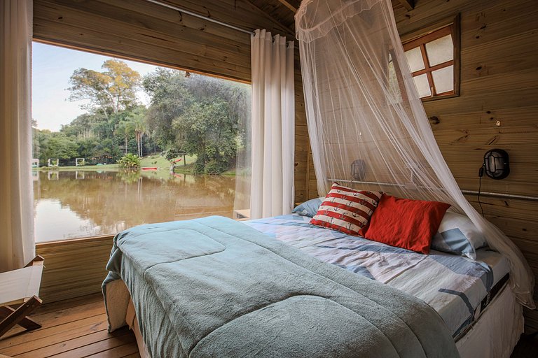 Quinta do Vale: Casa flutuante, 90km de SP - Lago, cascata,