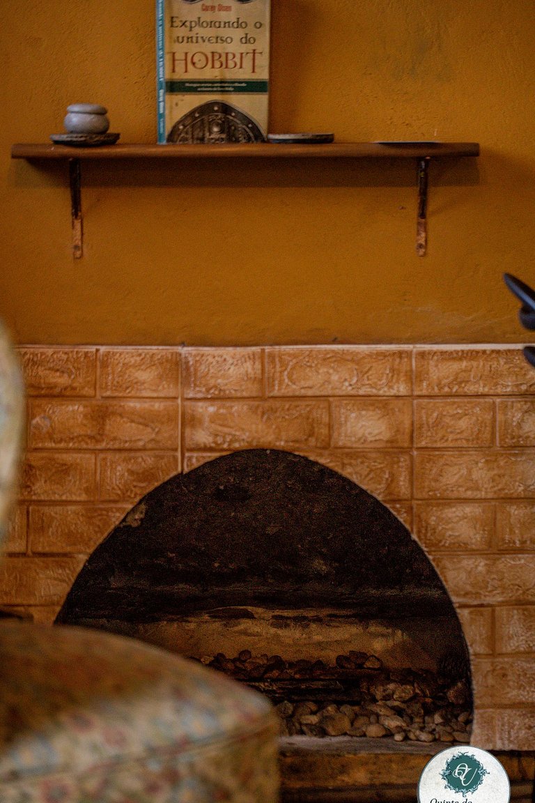 Quinta do Vale - Casa dos Hobbits: Lago, cascata, fogo de ch